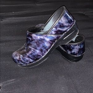 🌻DANKSO NURSING SHOES